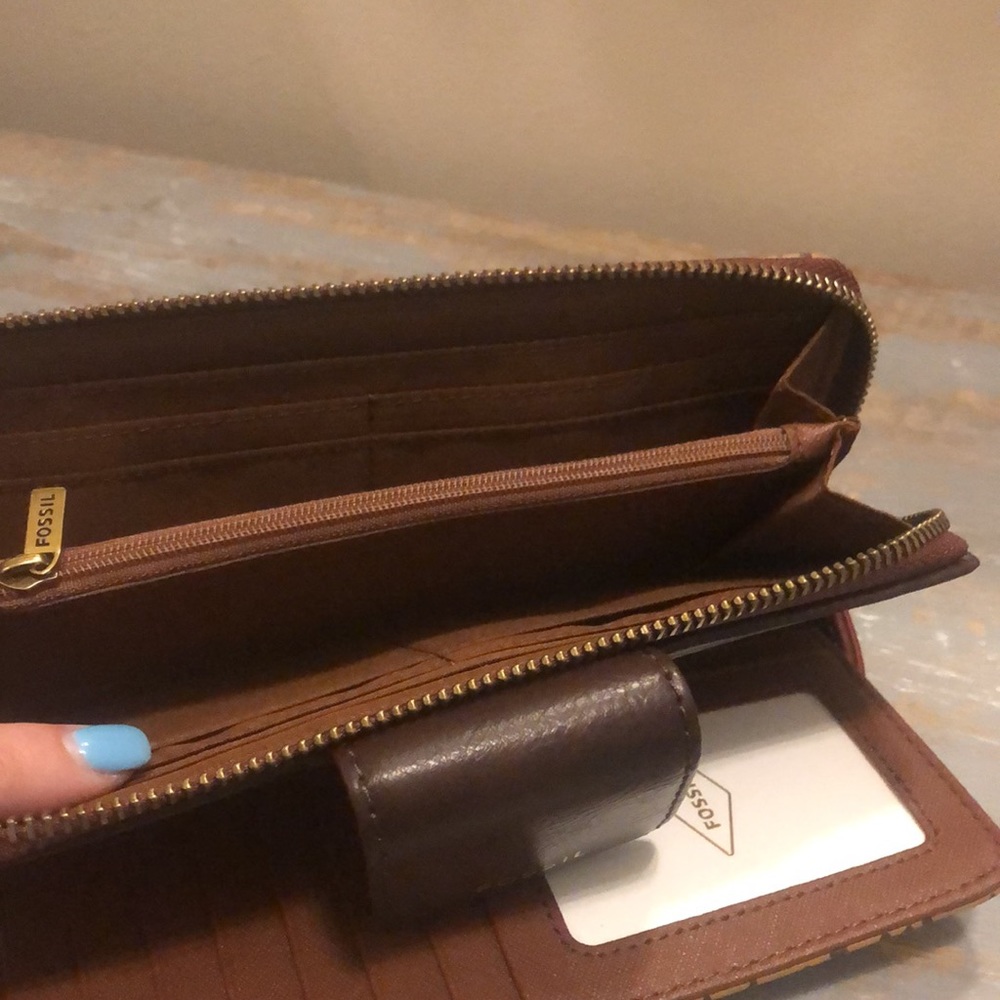 Fossil Wallet - image 4